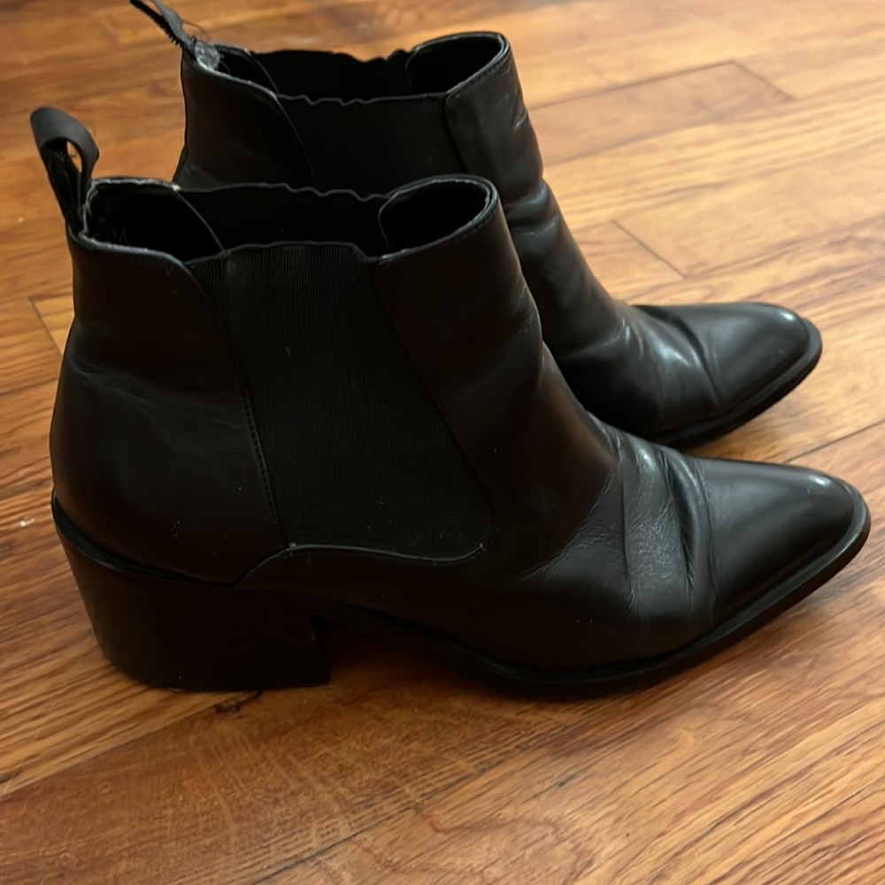 Boots - Picture 2 of 3